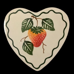 Underlägg i keramik, hjärtformat, handmålat, jordgubb, vintage, Italien