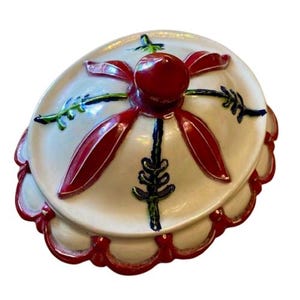 Ceramic Trinket Dish Candy Dish Dresser Box Fancy Scalloped Edge Unique Vintage 1970s