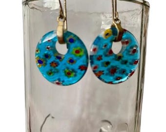 Orecchini con perline di vetro blu Millefiori floreali colorati