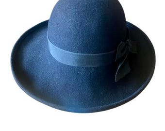 Vintage Bollman Doeskin Black Wool Felt Hat Bow Made in USA Mid Century. Vintage 100% Wool Blue Hat Black Band Bow Doeskin Felt  main image 3
