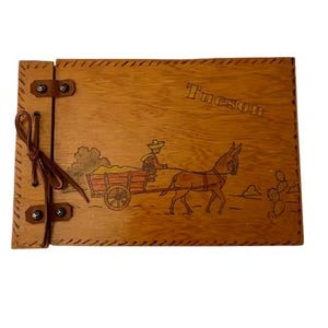 Houten omslag plakboek Fotoalbum Wood Burned Man and Donkey Cart Pyrography 40 pagina's lederen binding handgemaakt
