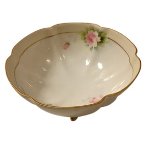 Bowl Nippon Hand Painted Japan Porcelain Three Legs Pink Roses Trinkets Nuts Candy Dish 1920s Rising Sun