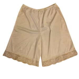 Beeline Vintage 60s Bloomers Lingerie Ivory Lace Hems Medium