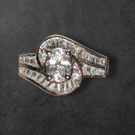 Stunning Size 9 Silver CZ Cubic Zirconia Ring! To… - image 1