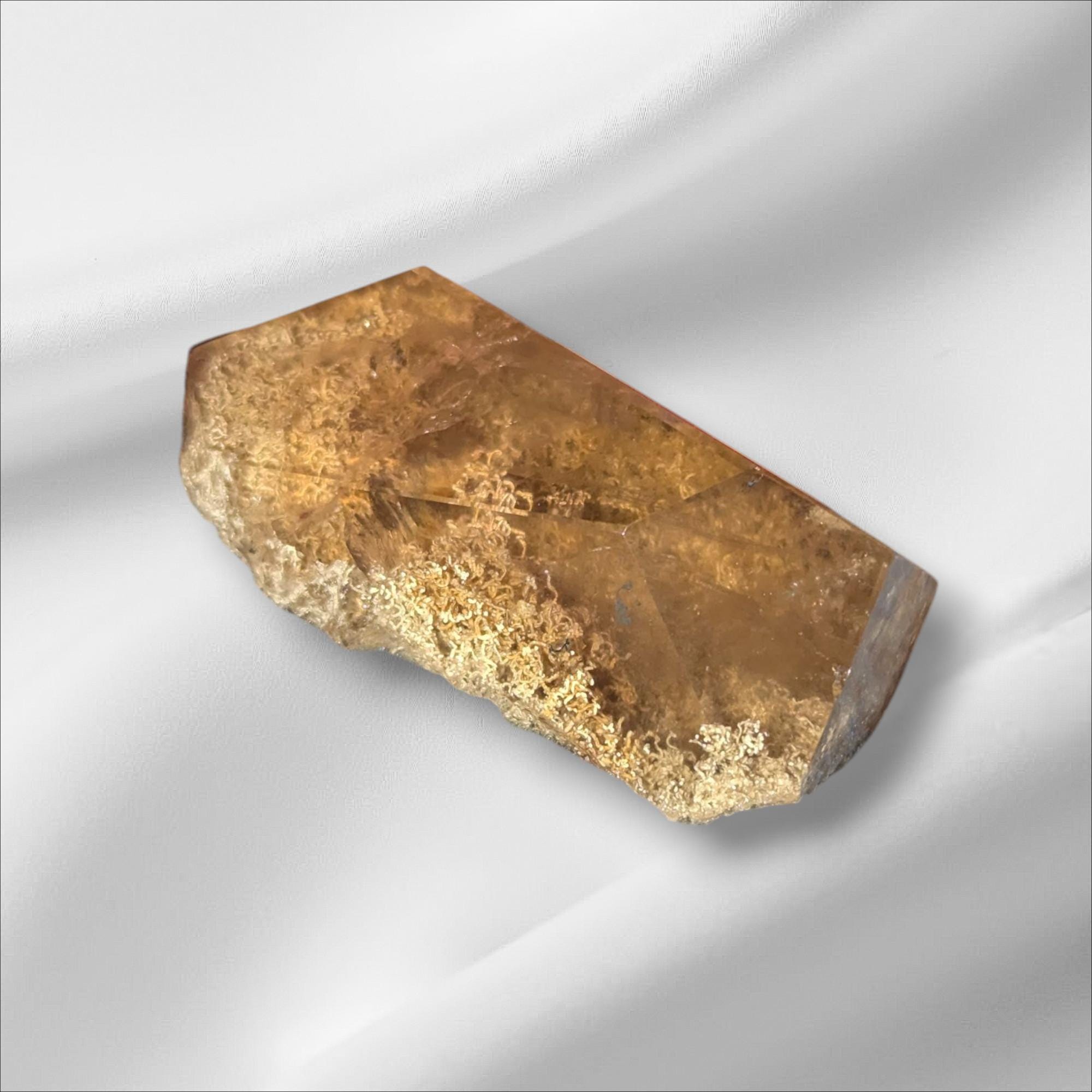 Lodalite Garden Quartz: Rainbow & Golden Rutile Inclusion - 90