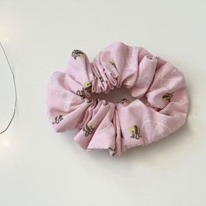 Light Pink Ponytail Holder - Bumble Bee Hair Tie Bracelet, Summer Hair Band, Hair Accessories, Cute Gifts for Girls