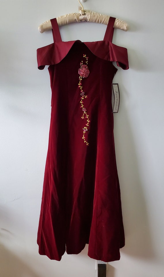 Burgundy Velvet Dress in size 16 (Girls)