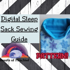 Könnte beinhalten: Digitaler Schlafsack Näh-Anleitung mit einem Stoffmuster in Blau und Weiß mit Schneeflocken. Die Anleitung ist von Beasts of Mischief.