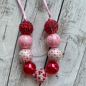 Girls Minnie Mouse Inspired Chunky Bead Bubble Gum Necklace, Baby Neck –  Needles Knots n Bows