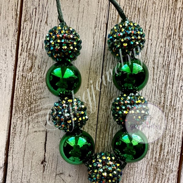 UV Forest Green Glam Bubblegum Necklace