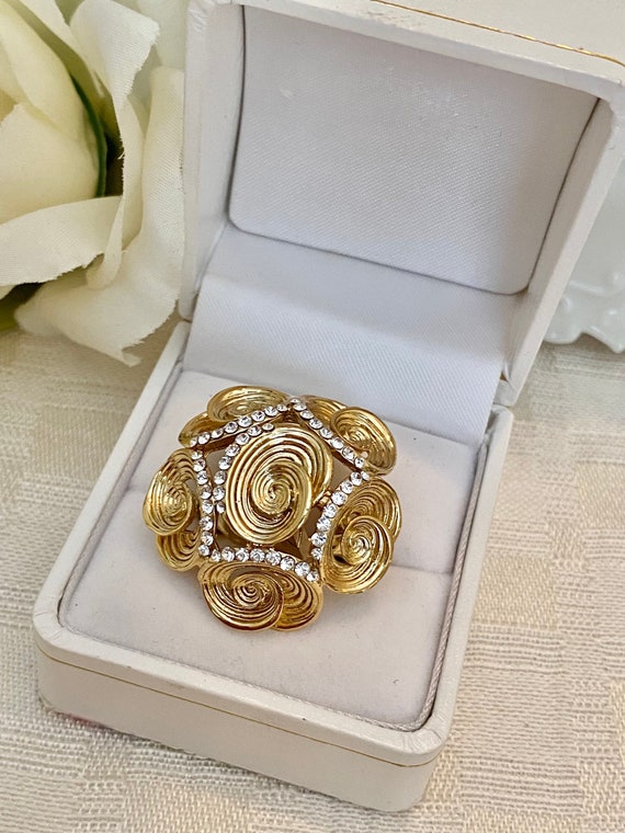 Large Scroll design Statement Ring Size 7 - image 6