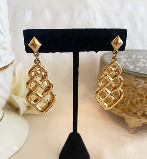 Vintage Avon earrings, lattice design pierced earrings - Gem