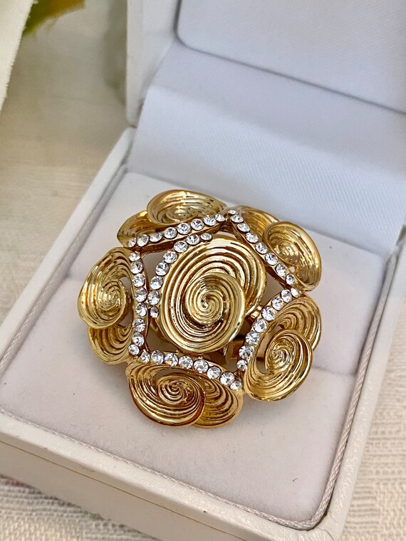 Large Scroll design Statement Ring size 8 - image 5