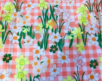 Tea towel, daffodils, springtime, linens
