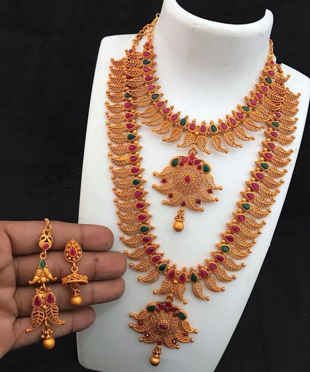 Short haram designs in gold deals