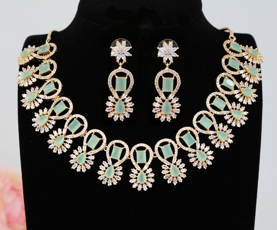 Green stone necklace best sale design