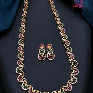 Conjunto de collar largo con diamantes americanos, variantes de rubí, esmeralda y blanco, joyería del sur de la India en oro mate, collar publicitario liviano, regalo para ella