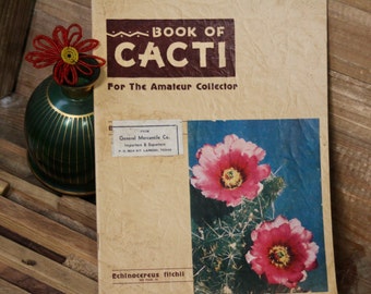 1930s-1940s Book of Cacti For the Amateur Collector Booklet, Over 300 B&W Photos of Cacti and Exhaustive List of Genus, San Antonio Printing