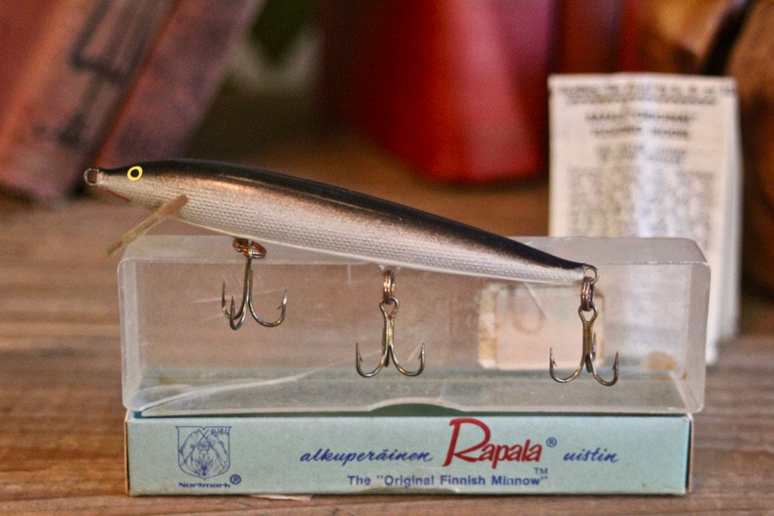finnish minnow fishing lure Rapala Original Floating Its unique lip design creates an enticing wobbling and rolling action Vintage Used Original Rapala Made
