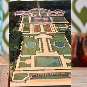 Carte postale du château de Vaux le Vicomte, vue aérienne sud, château baroque français à Maincy, carte postale non postale, France