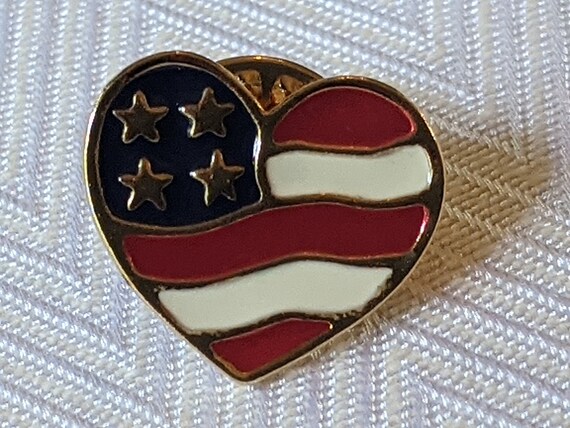 Early Aughts Figural Heart Patriotic Pin from Avo… - image 2