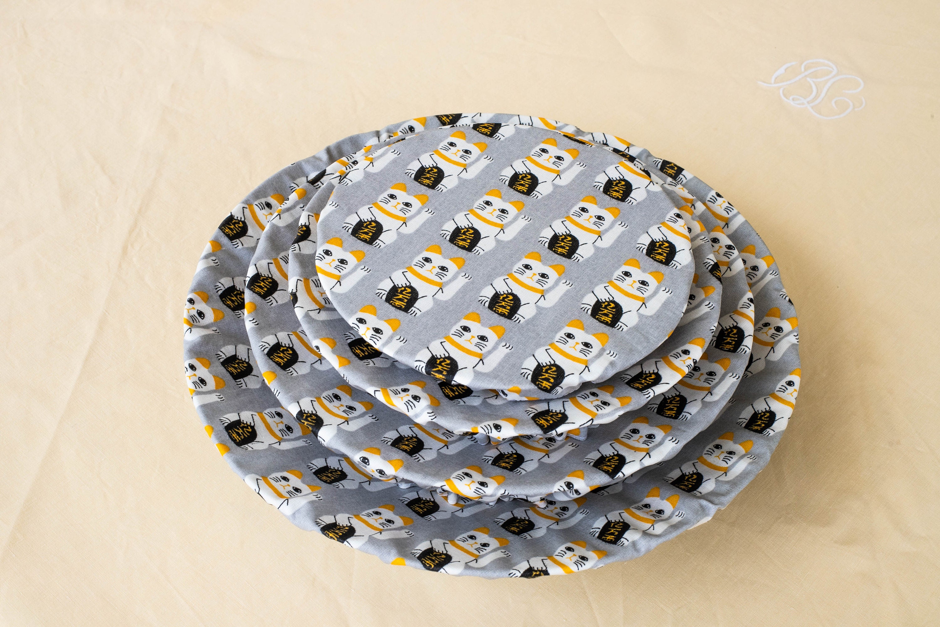 Charlotte Alimentaire, 4 X Charlotte Maneki Couvre Plat Tailles