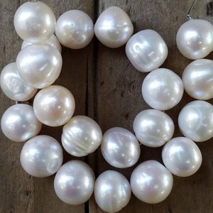 Off White 8 - 10mm Round Pearl Bead, 14 INCH STRAND, AA Grade, Cream Cultured Pearl, June Birthstone, Beading Supplies, Jewelry Supplies