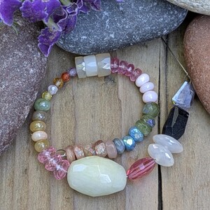 Cuentas mixtas de piedras semipreciosas MYSTIC / Hilo de 15 cm