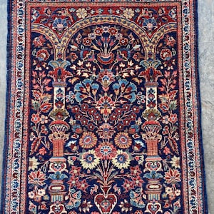 Stunning Antique Top Quality Handmade Small Oriental Floral Rug, Collector's Piece, Exquisite Details, Mint Condition, 1'11"x2'6"