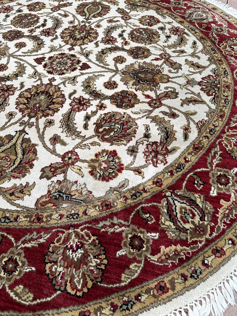 Vintage Handmade in India Floral Round Oriental Rug, Elegant Ivory With ...