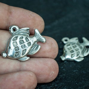 Antiguos encantos de peces de plata griegos, colgante de peces mykonos, encantos de peces de plata antiguos 6 piezas, encantos de