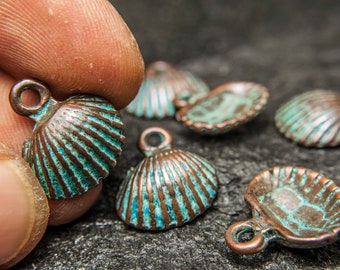 Oxydized copper Seashell Charm, Copper Sea shell Charm, copper patina shell charms 8pcs, Copper Sea shell boho jewelry charms CGCH0012x8