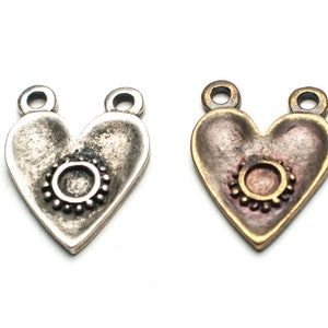 Cuenta de encanto de corazón Dos agujeros colgante de fundición de metal griego, 2 piezas de cuentas de corazón griego de Mykonos, colgante
