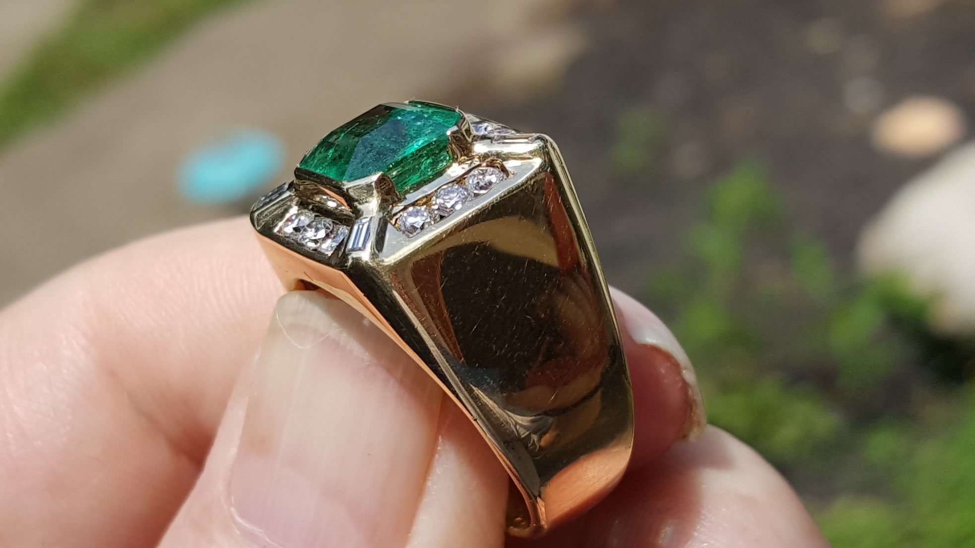 Kelly Green Emerald Ring with 16 super clean Diamonds. Etsy
