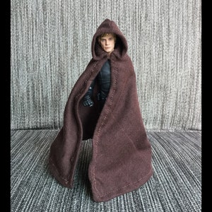 Handmade 1/12 cape with wire running around for SHF Action figure (No Figure)