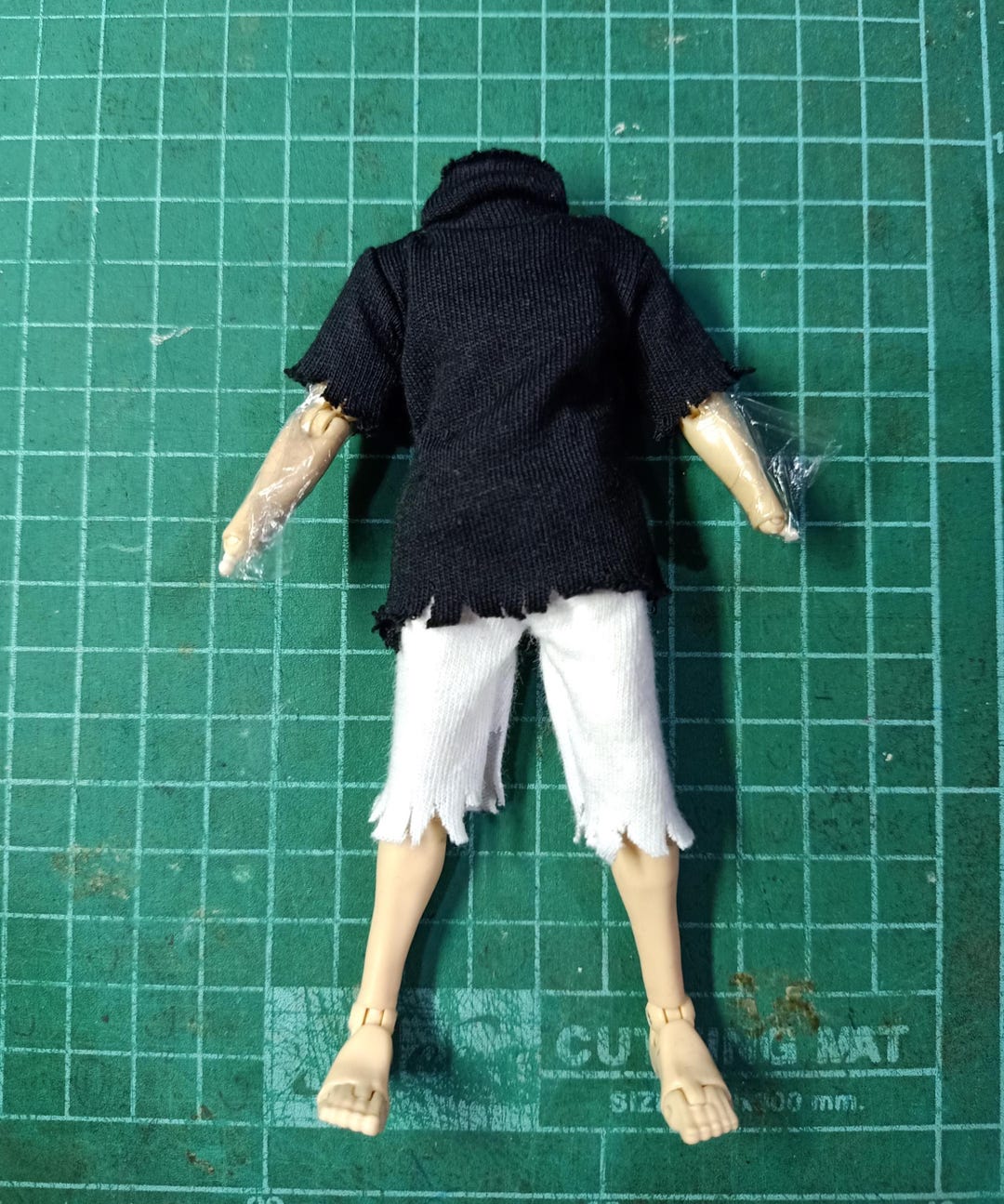 1/12 Scale Action Figure Clothes: Handmade Black T-shirt & White Pants ...