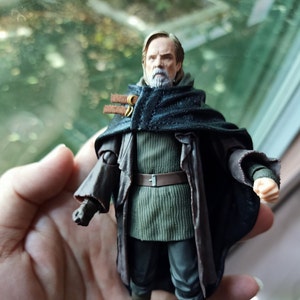Handmade 6 inch Black wired cape for Shf Action Figure  (No Figure)