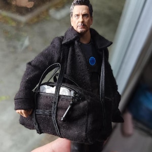 Borsa da viaggio fatta a mano in scala 1/12, borsa porta soldi di scena per giocare con action figure (nessuna figura)