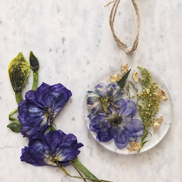 Pressed Wedding Flower Ornament: Custom Floral Preservation