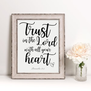 Vertraue dem Herrn von ganzem Herzen | 4 Jpgs & 1 svg | Sprüche 3:5 | Inspirierende Schrift | Religiöser Wandbehang