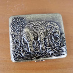 Caja de cigarrillos retro con elefante, caja de cigarrillos de metal, billetera retro antigua, tarjetero, estuche para tarjetas de visita, regalos