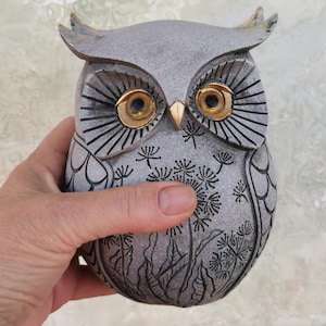 Owl, Grey Owl, Vintage Big Owl Figure, Beautiful Owl Figurine, Symbol of Knowledge, Student Gift, Graduation Gift, Symbol of Wisdom, Gifts