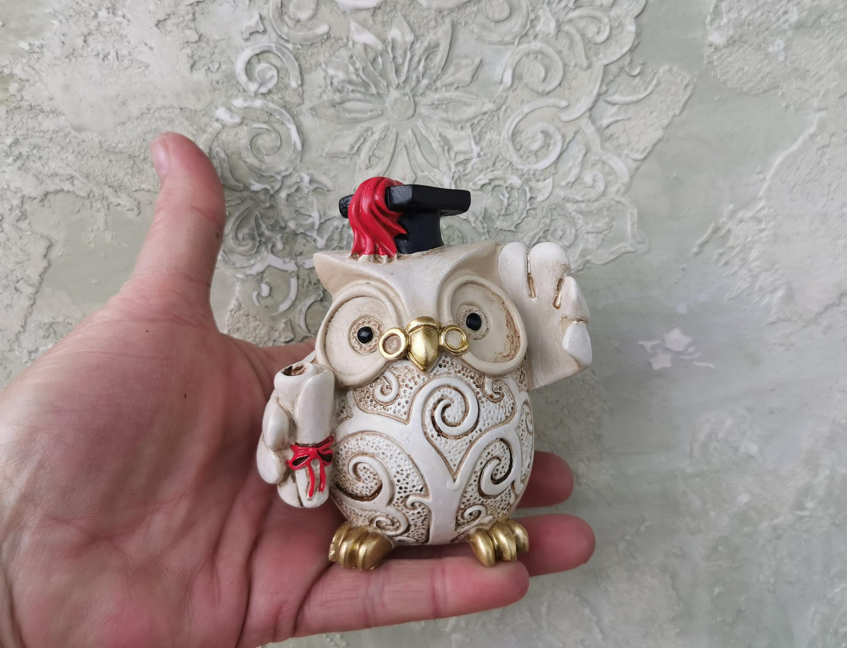 Resin Owl Figurine &ndash; Owl Statue Home D&eacute;cor, Animal Sculpture for Shelf or Gift