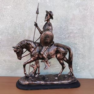 Vintage Don Quixote Statue: Resin Office Decor, 11.6 Inch