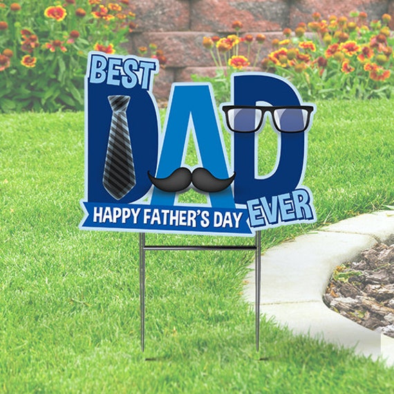 celebrating dads outdoor day decorations