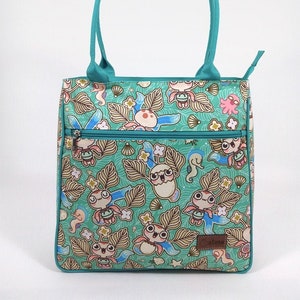 tote bag with top zipper and inner pockets | can also be carried as a shoulder bag | Everyday style bag