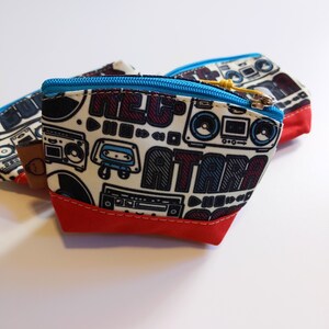 Music Lover Coin purse | perfect gift for music artists, musicians and all music lovers. Carry your guitar picks!