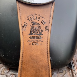 Brown 1776 Don&#39;t Tread on Me America Patriot  Leather Gas Tank Panel Bib Harley Davidson Dyna Glide