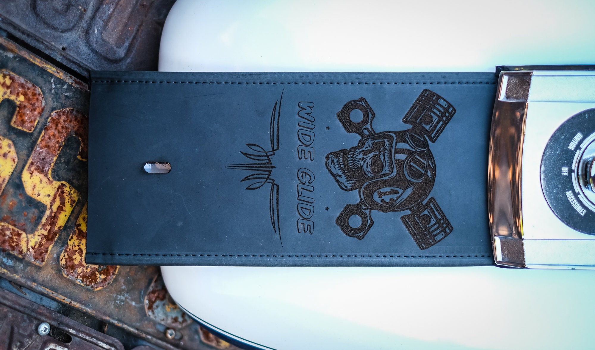 Harley Davidson Leather Gas Tank Panel Bib – Skull Design, Black, Fits Twin Cam Softail Dyna