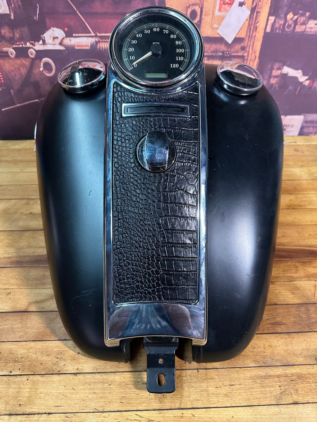 Crocodile Alligator Texted Black Cow Leather 2008-2022 Harley Road King ...